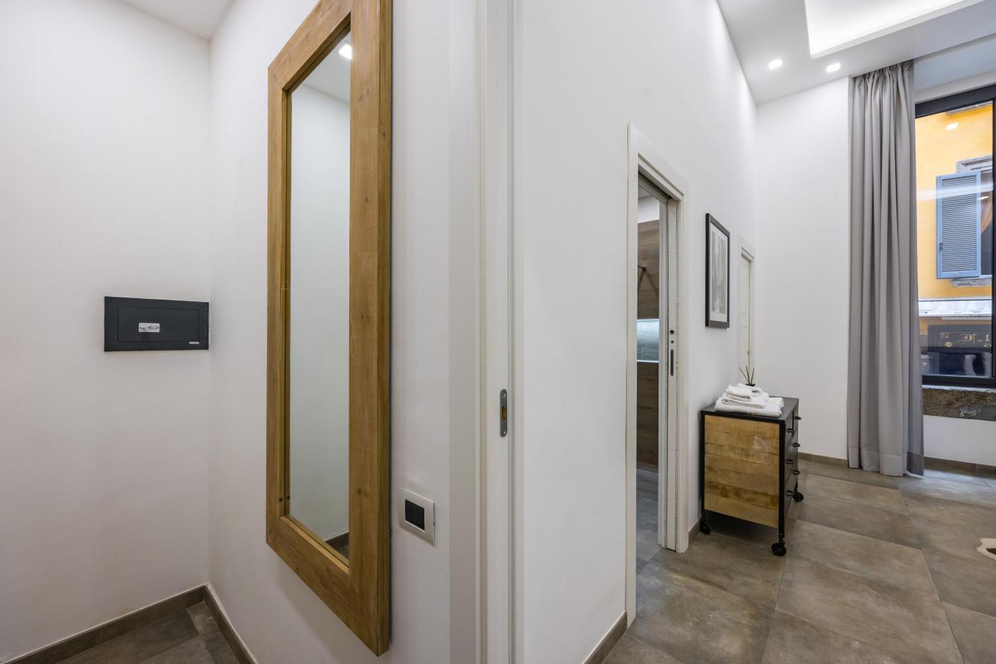 Palazzo Mormando - Industrial Apartment Наполи Екстериор снимка